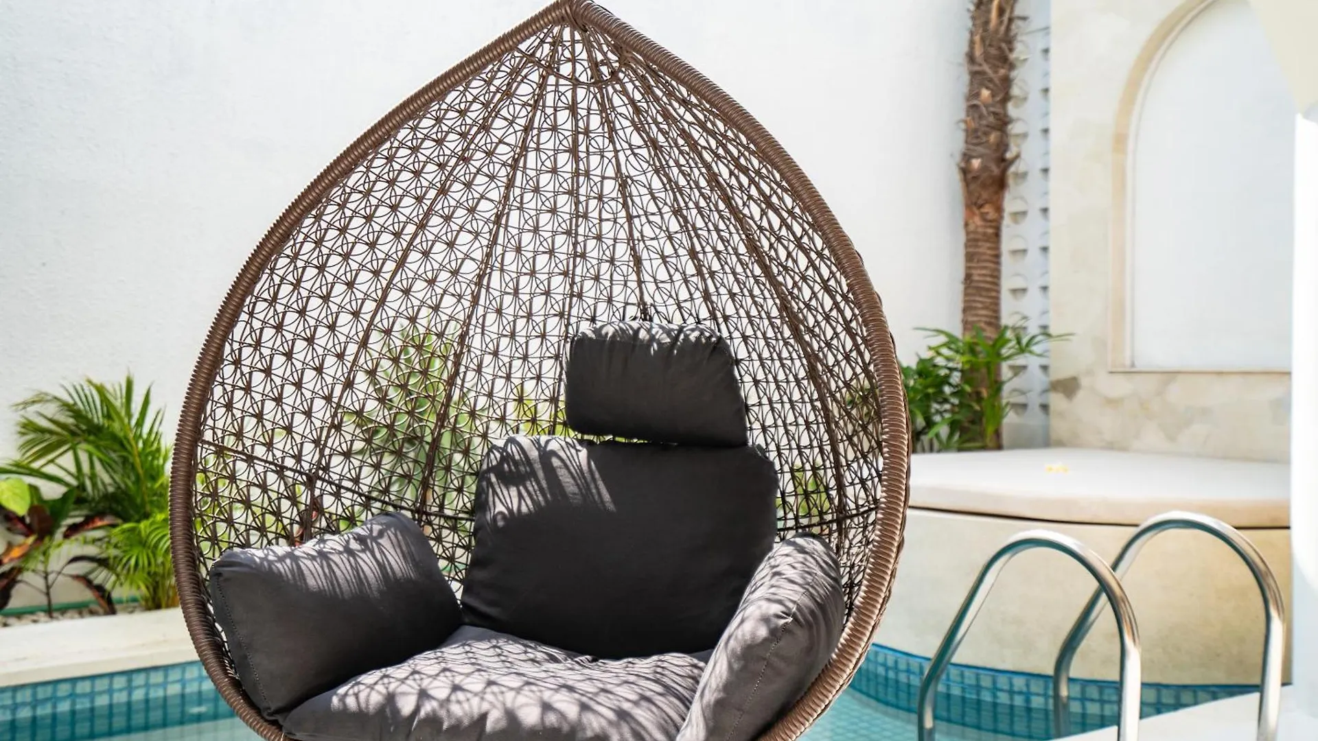 La Feliz Villa Seminyak 塞米亚克