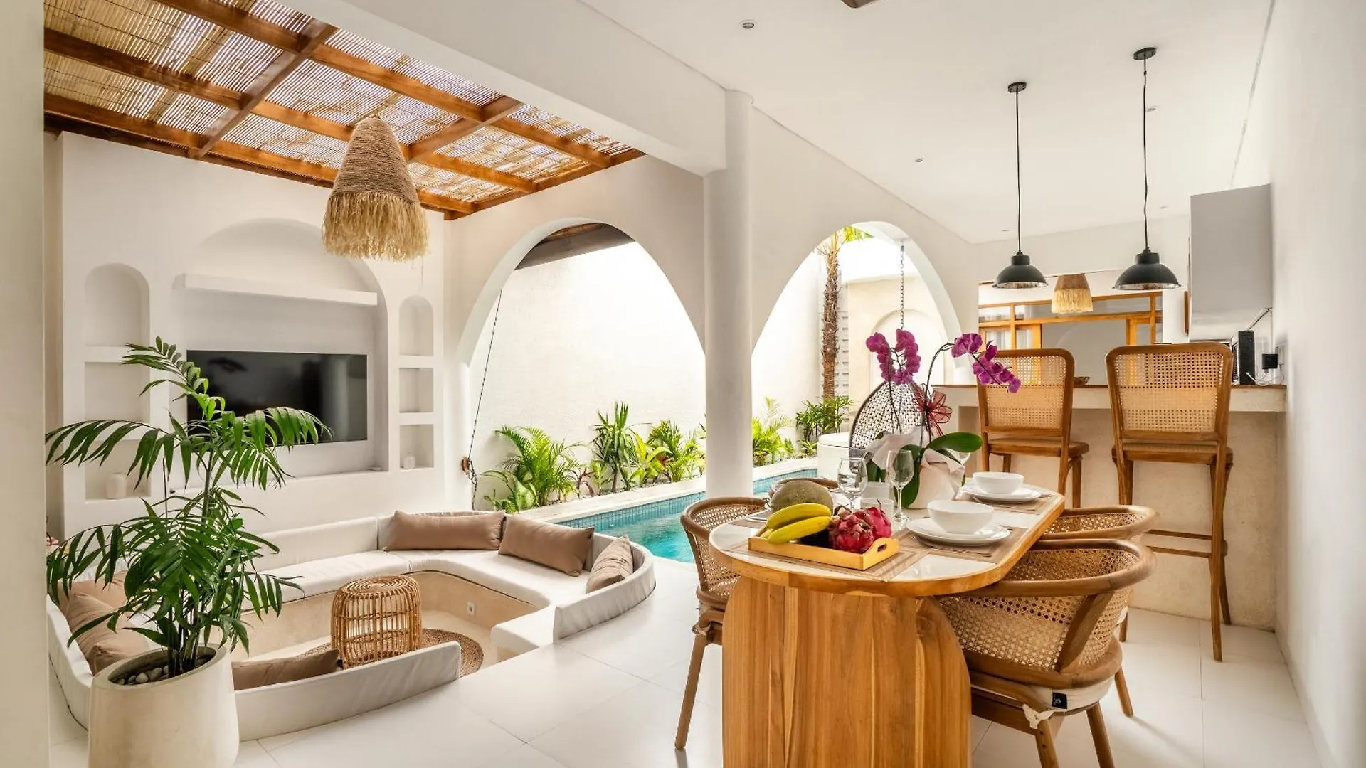 La Feliz Villa Seminyak