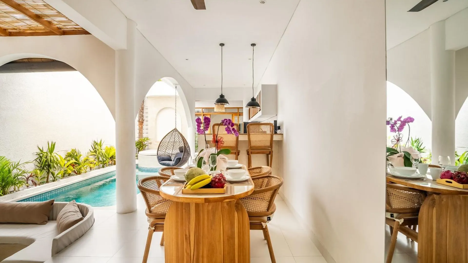 La Feliz Villa Seminyak 塞米亚克