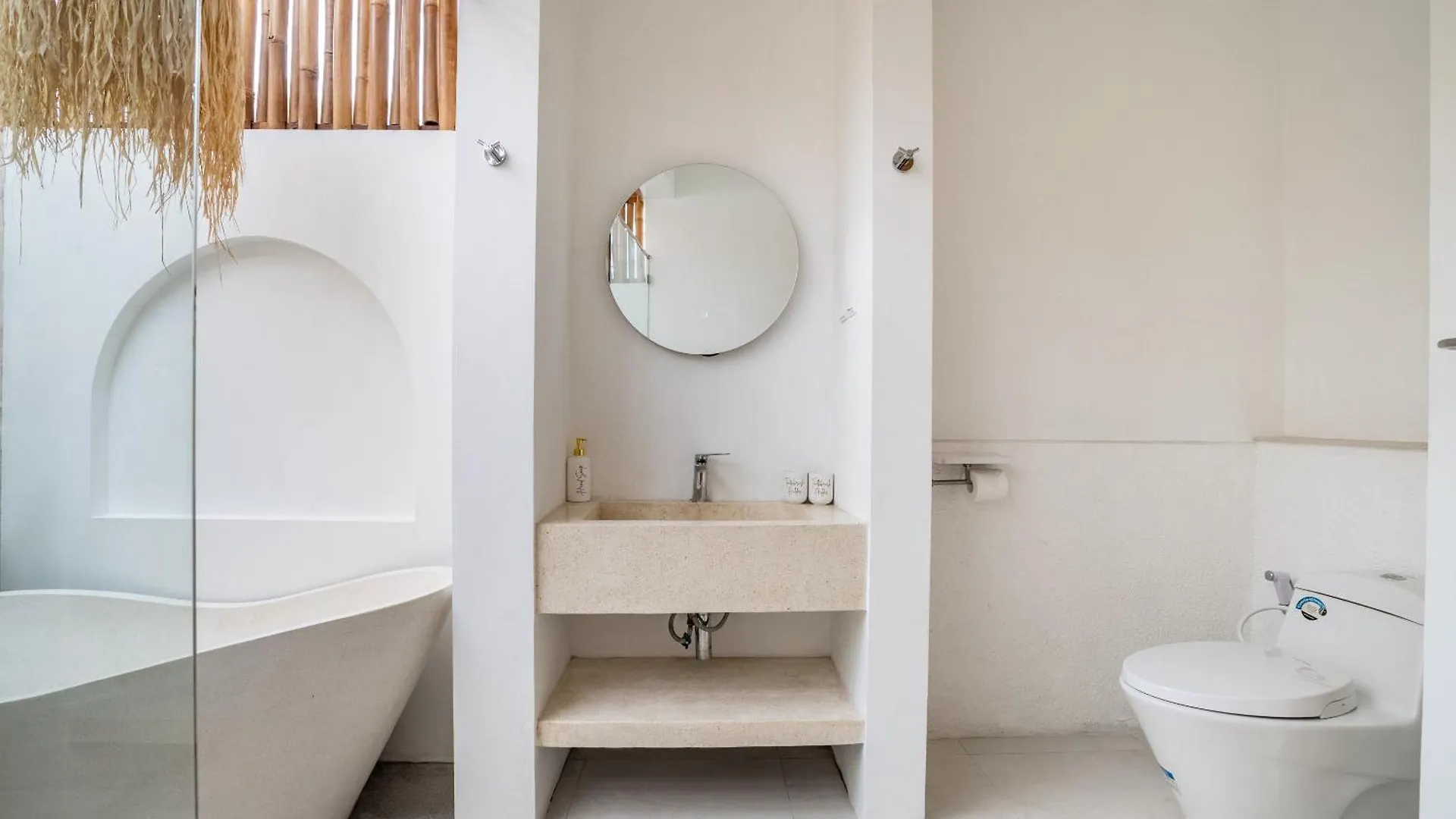 La Feliz Villa Seminyak إندونيسيا
