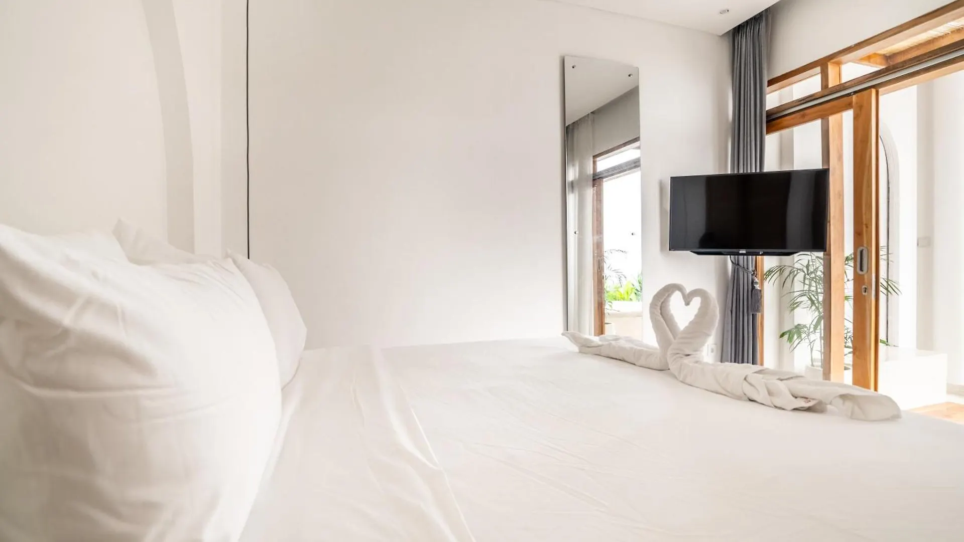 La Feliz Villa Seminyak 0*, سمينياك